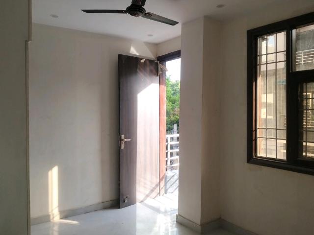 3 BHK Independent Builder Floor in Sector 24 Rohini for resale New Delhi. The reference number is 19927812