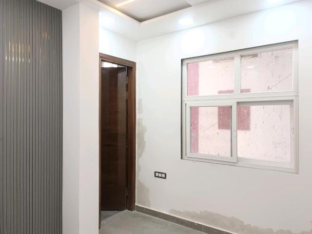 3 BHK Independent Builder Floor in Sector 25 Rohini for resale New Delhi. The reference number is 19289474