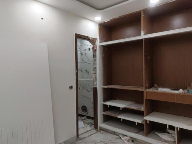 3 BHK Independent Builder Floor in Sector 25 Rohini for resale New Delhi. The reference number is 20453942