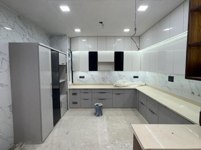 3 BHK Independent Builder Floor in Sector 25 Rohini for resale New Delhi. The reference number is 20130604