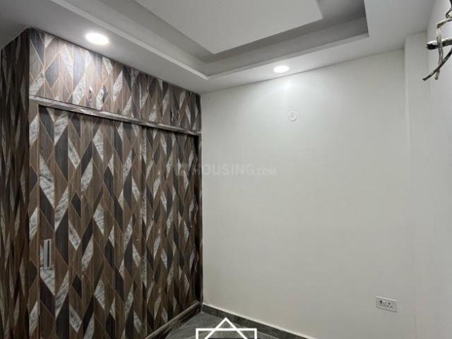 3 BHK Independent Builder Floor in Sector 25 Rohini for resale North West Delhi. The reference number is 17750309