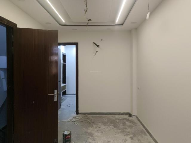 2 BHK Independent Builder Floor in Rohini Sector 28 for resale New Delhi. The reference number is 19697700