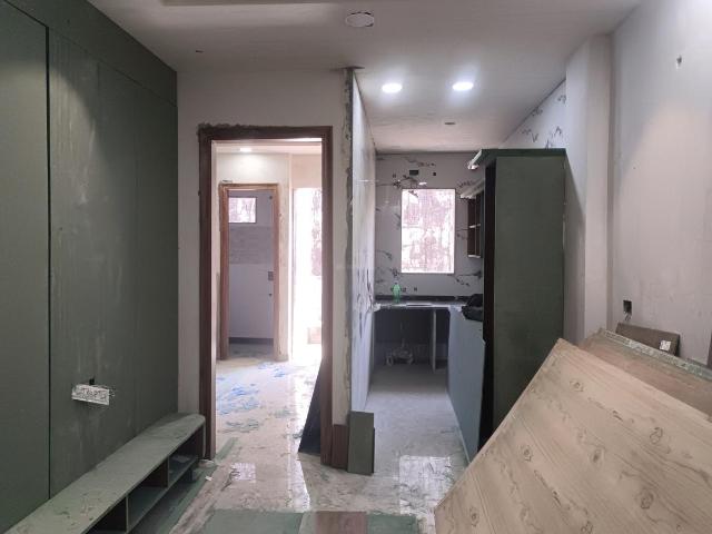 2 BHK Independent Builder Floor in Sector 24 Rohini for resale New Delhi. The reference number is 20454118