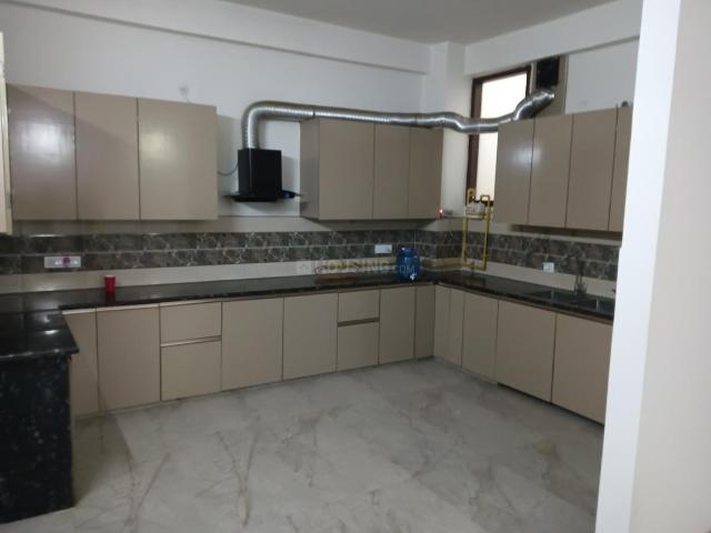 3 BHK Independent Builder Floor in Sector 31 for rent Noida. The reference number is 20417558