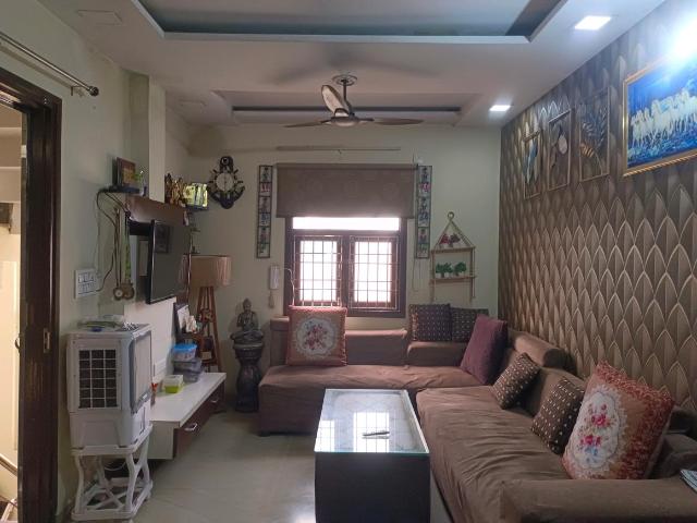 3 BHK Independent Builder Floor in Sector 3 Rohini for resale New Delhi. The reference number is 20869896