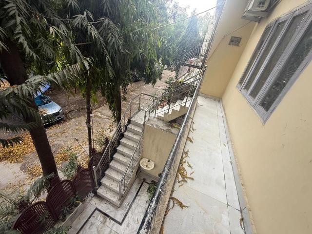3 BHK Independent Builder Floor in Shakur Basti for rent New Delhi. The reference number is 20226973