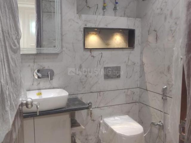 3 BHK Independent Builder Floor in Shalimar Bagh for rent New Delhi. The reference number is 17936571