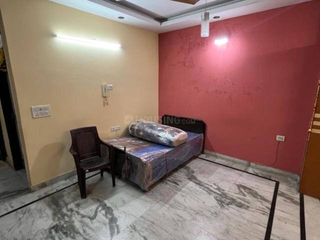 3 BHK Independent Builder Floor in Shalimar Bagh for resale New Delhi. The reference number is 20055590
