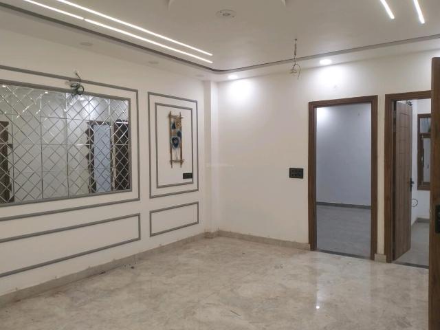 3 BHK Independent Builder Floor in Shastri Nagar for resale New Delhi. The reference number is 18360806