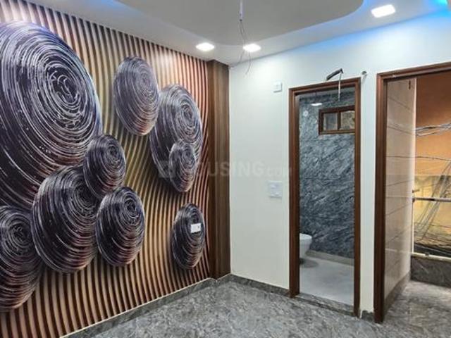 3 BHK Independent Builder Floor in Shastri Nagar for resale New Delhi. The reference number is 19550527