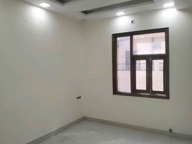 3 BHK Independent Builder Floor in Shastri Nagar for resale New Delhi. The reference number is 19671435