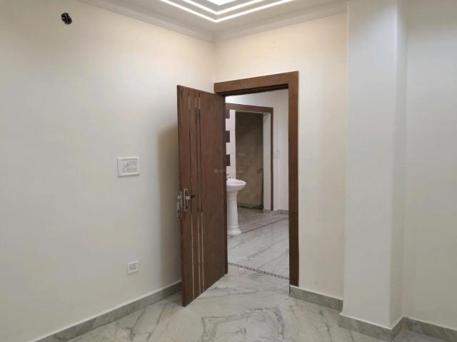 3 BHK Independent Builder Floor in Shastri Nagar for resale New Delhi. The reference number is 19700063
