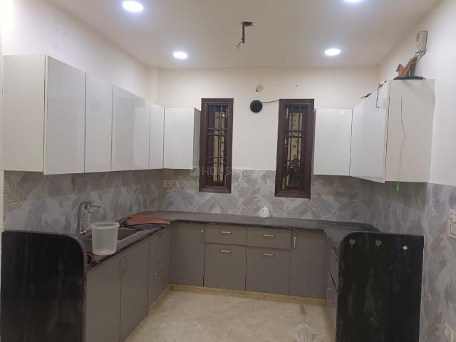 3 BHK Independent Builder Floor in Shastri Nagar for resale New Delhi. The reference number is 19706282