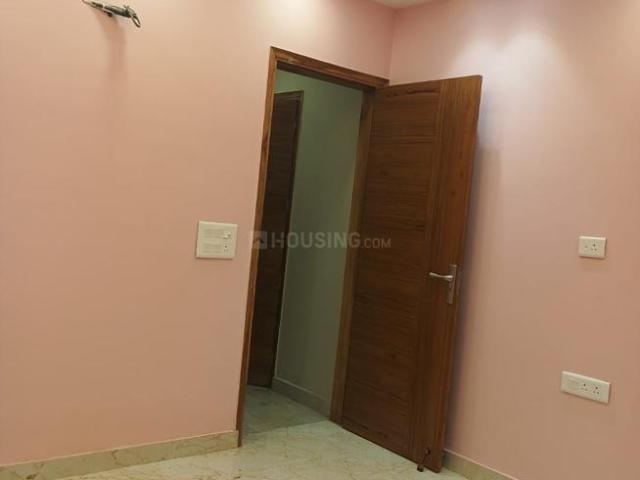 3 BHK Independent Builder Floor in Shastri Nagar for resale New Delhi. The reference number is 19710498