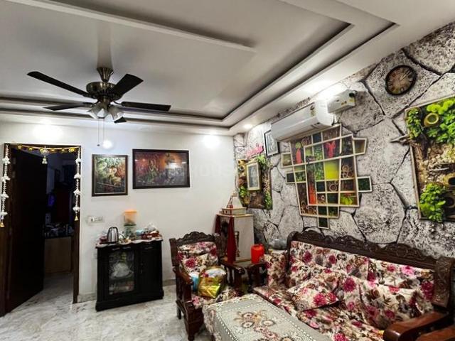 3 BHK Independent Builder Floor in Shastri Nagar for resale New Delhi. The reference number is 19809123