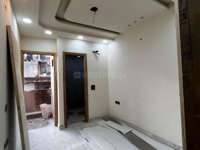 3 BHK Independent Builder Floor in Shastri Nagar for resale New Delhi. The reference number is 19813238