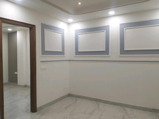 3 BHK Independent Builder Floor in Shastri Nagar for resale New Delhi. The reference number is 20755016