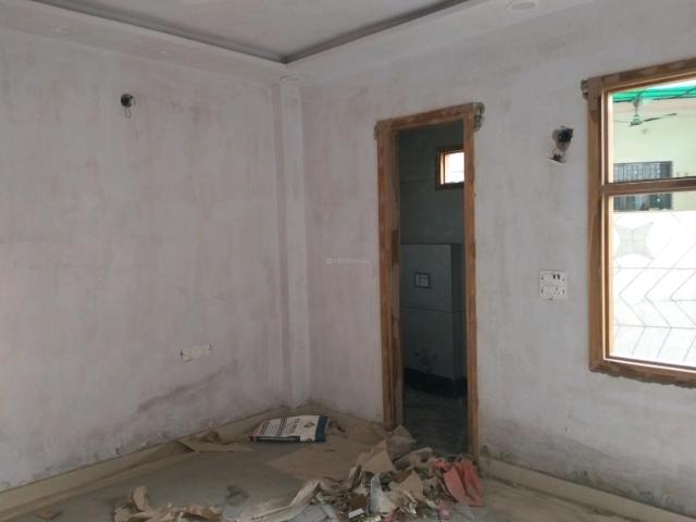 3 BHK Independent Builder Floor in Shastri Nagar for resale New Delhi. The reference number is 20770119