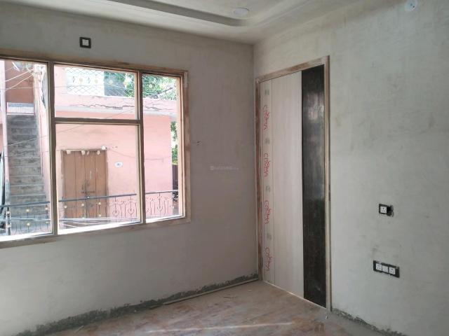 3 BHK Independent Builder Floor in Shastri Nagar for resale New Delhi. The reference number is 20031119