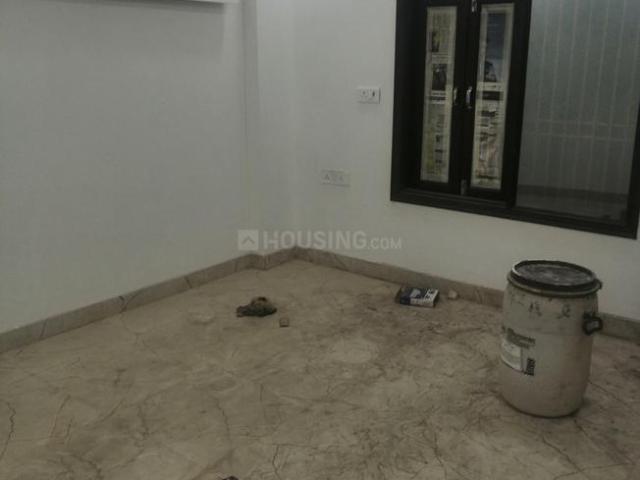 3 BHK Independent Builder Floor in Shastri Nagar for resale North West Delhi. The reference number is 3395055