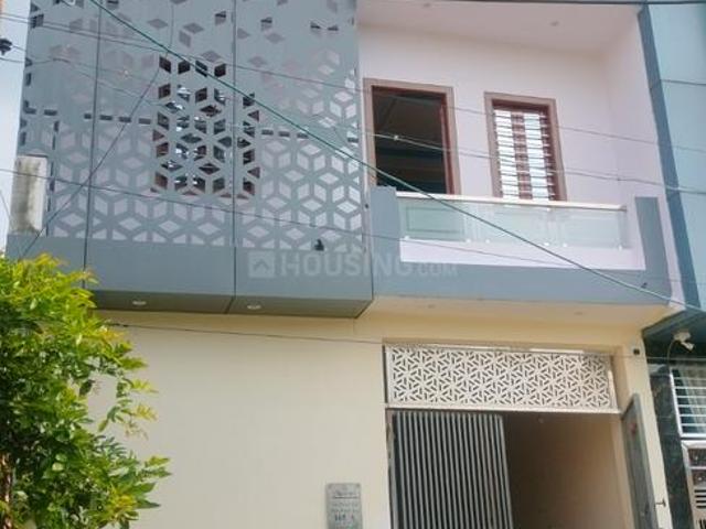 3 BHK Independent Builder Floor in Shastripuram for rent Agra. The reference number is 20830375