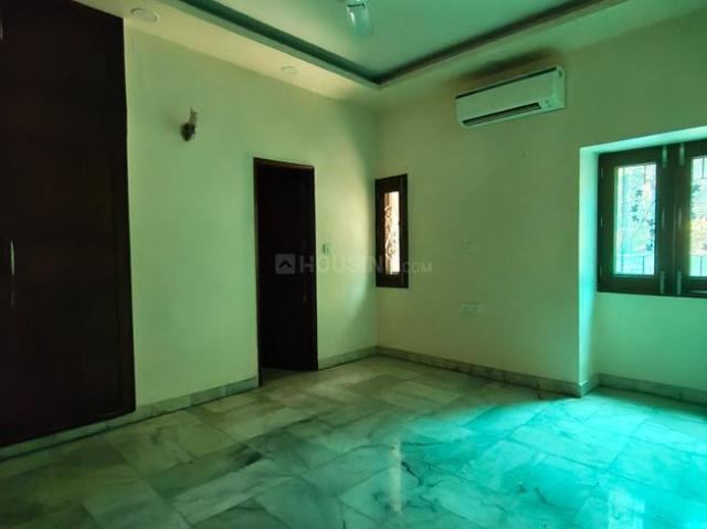 3 BHK Independent Builder Floor in Siri Fort for rent New Delhi. The reference number is 20060072