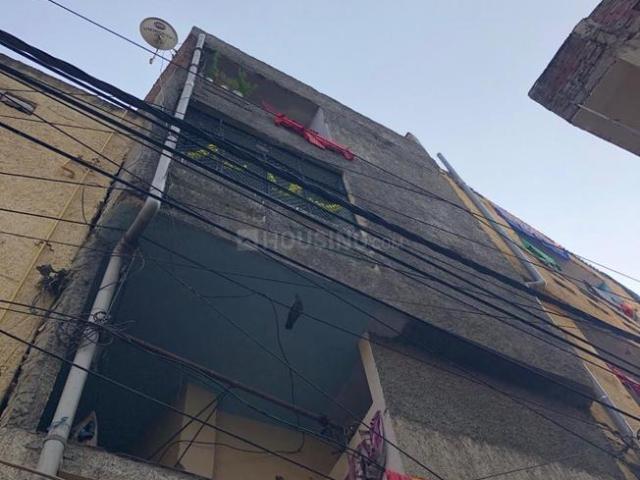 3 BHK Independent Builder Floor in Sri Niwaspuri for resale New Delhi. The reference number is 17923102