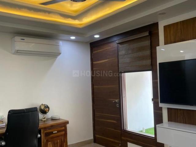 3 BHK Independent Builder Floor in Tagore Garden Extension for rent New Delhi. The reference number is 19048015