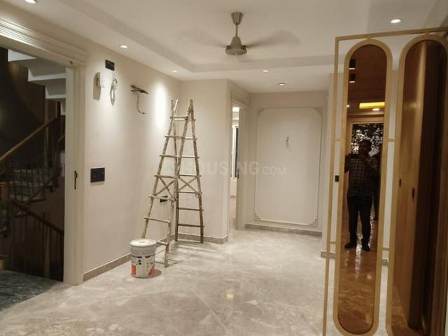 3 BHK Independent Builder Floor in Tilak Nagar for resale New Delhi. The reference number is 17518200