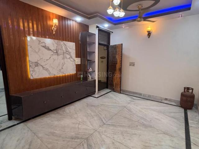 3 BHK Independent Builder Floor in Uttam Nagar for rent New Delhi. The reference number is 20885908