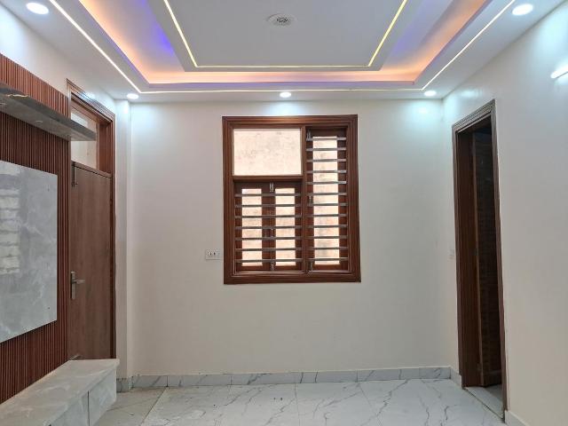 3 BHK Independent Builder Floor in Uttam Nagar for resale New Delhi. The reference number is 20802049