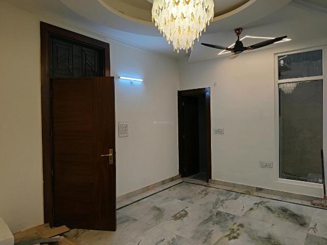 3 BHK Independent Builder Floor in Vaishali for resale Ghaziabad. The reference number is 20732349