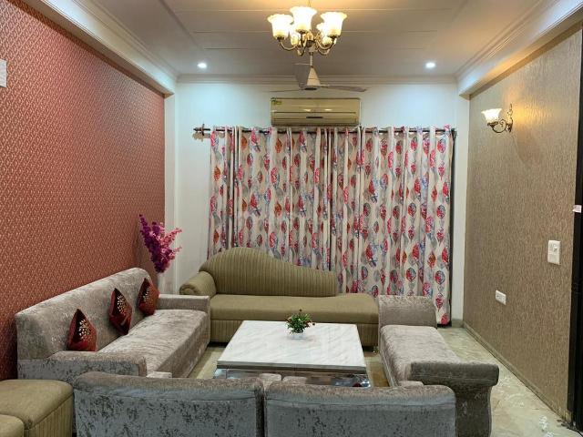 3 BHK Independent Builder Floor in Vasundhara for rent Ghaziabad. The reference number is 20258067