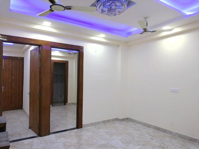 3 BHK Independent Builder Floor in Vasundhara for resale Ghaziabad. The reference number is 13698414