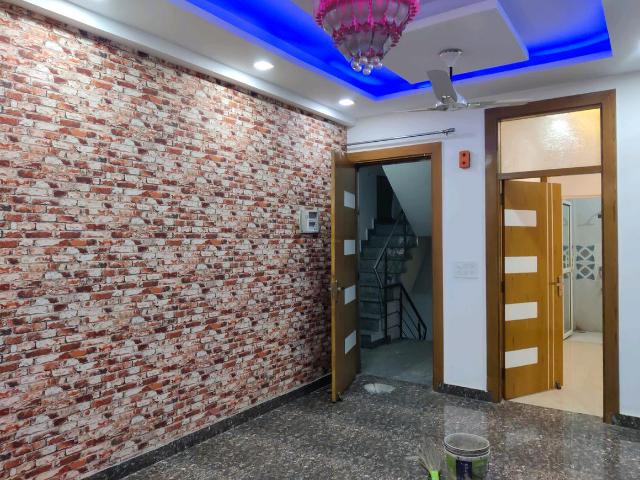 3 BHK Independent Builder Floor in Vasundhara for resale Ghaziabad. The reference number is 16199254