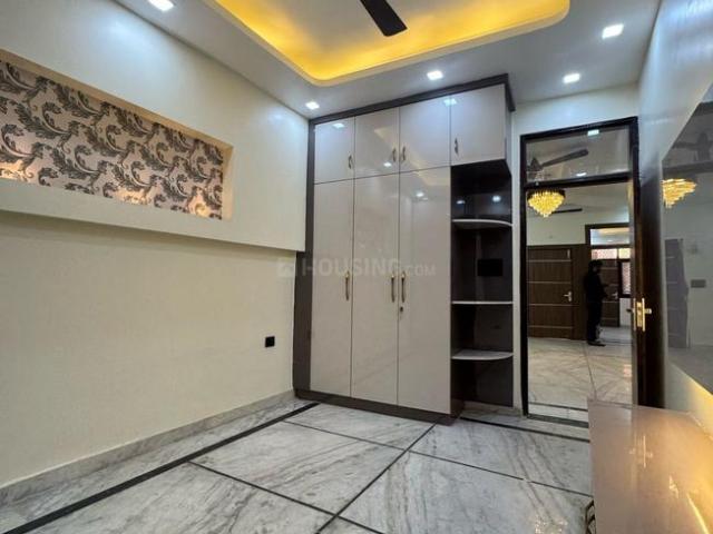 3 BHK Independent Builder Floor in Vasundhara for resale Ghaziabad. The reference number is 17161810