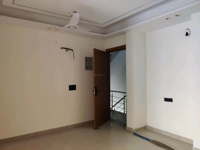 3 BHK Independent Builder Floor in Vasundhara for resale Ghaziabad. The reference number is 18836984