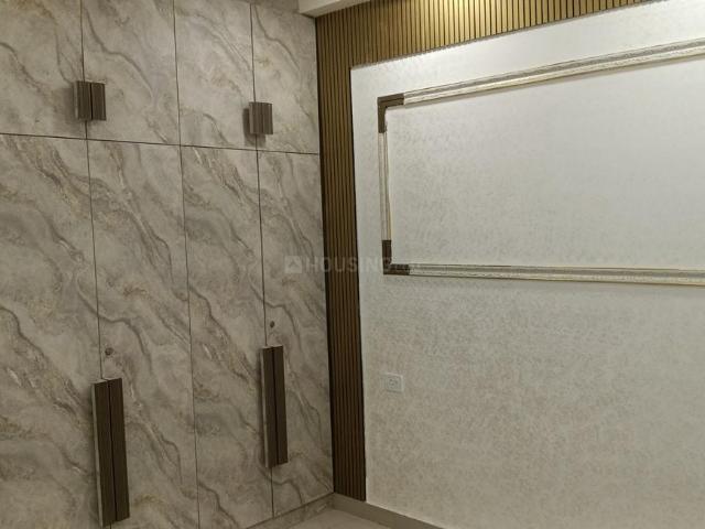 3 BHK Independent Builder Floor in Vasundhara for resale Ghaziabad. The reference number is 20475105