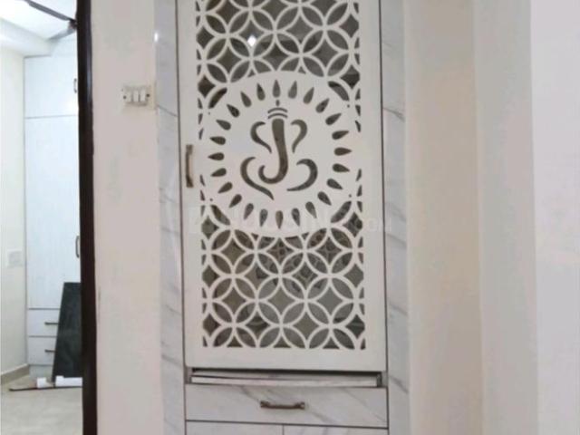 3 BHK Independent Builder Floor in Vasundhara for resale Ghaziabad. The reference number is 20044172