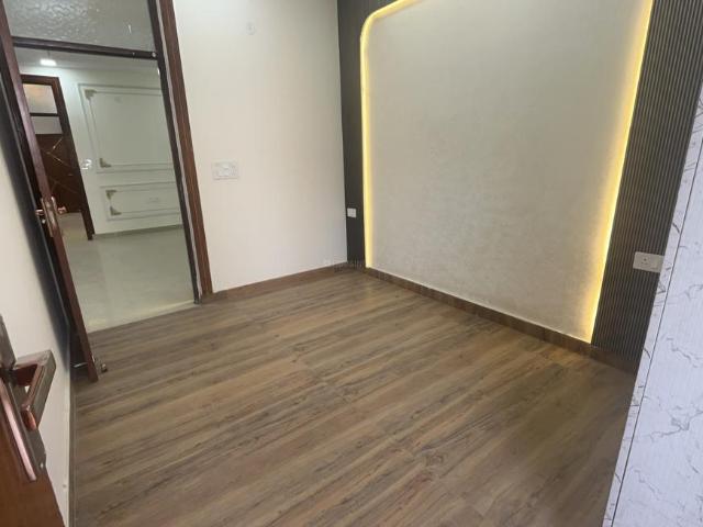3 BHK Independent Builder Floor in Vasundhara for resale Ghaziabad. The reference number is 20223478