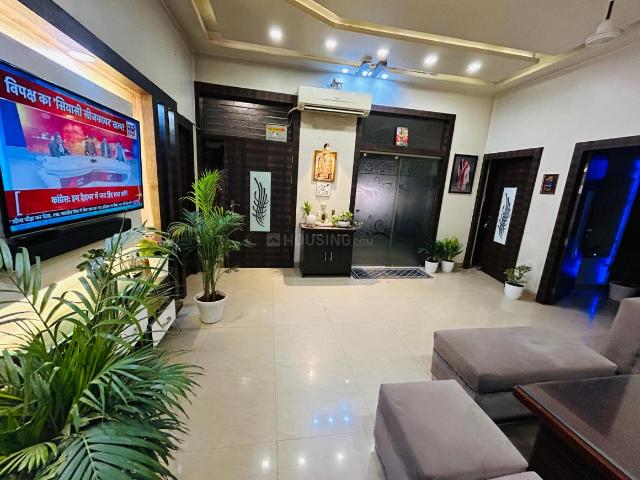 3 BHK Independent Builder Floor in Vasundhara for resale Ghaziabad. The reference number is 20241940