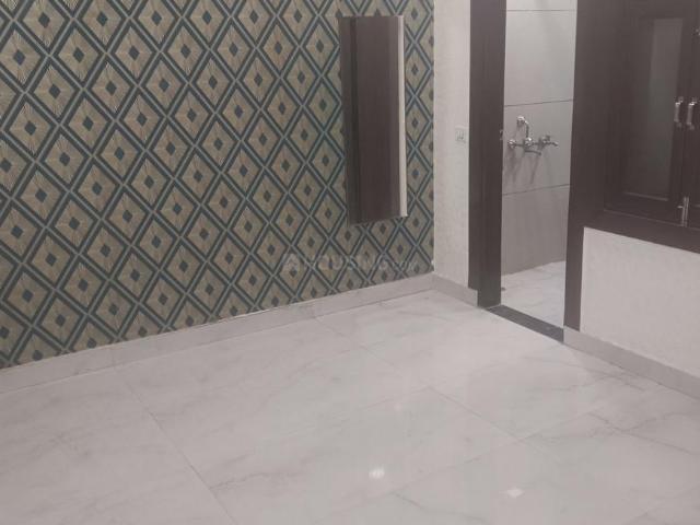 3 BHK Independent Builder Floor in Vasundhara for resale Ghaziabad. The reference number is 20350939