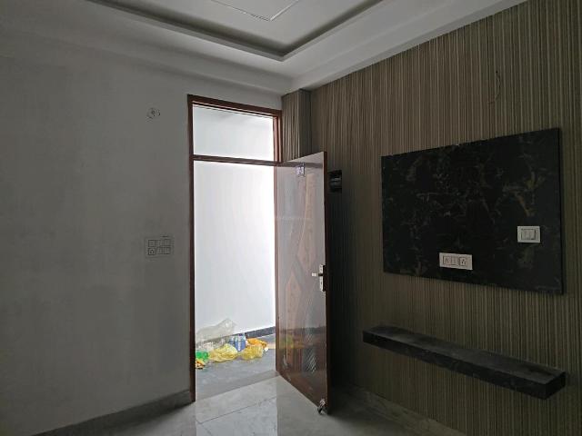 2 BHK Independent Builder Floor in DLF Ankur Vihar for resale Ghaziabad. The reference number is 20902552