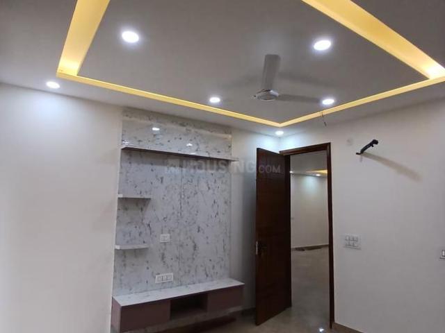 3 BHK Independent Builder Floor in Vikaspuri for resale New Delhi. The reference number is 19445246