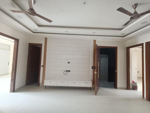3 BHK Independent Builder Floor in Vivek Vihar for rent New Delhi. The reference number is 20214099