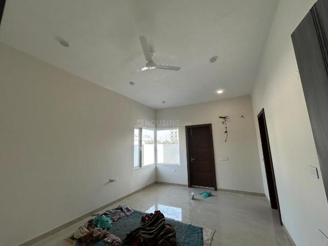 3 BHK Independent Builder Floor in Wave City for rent Ghaziabad. The reference number is 20172804