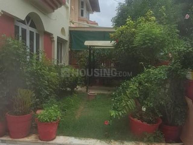 3 BHK Independent House in Thaltej for rent Ahmedabad. The reference number is 20176988