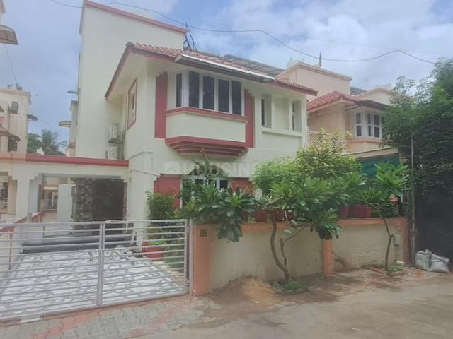 3 BHK Independent House in Thaltej for rent Ahmedabad. The reference number is 20262528