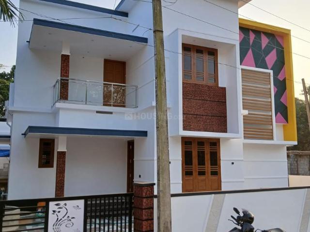 3 BHK Independent House in Aluva for resale Aluva. The reference number is 16928621