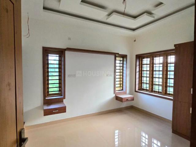 3 BHK Independent House in Aluva for resale Aluva. The reference number is 17353288